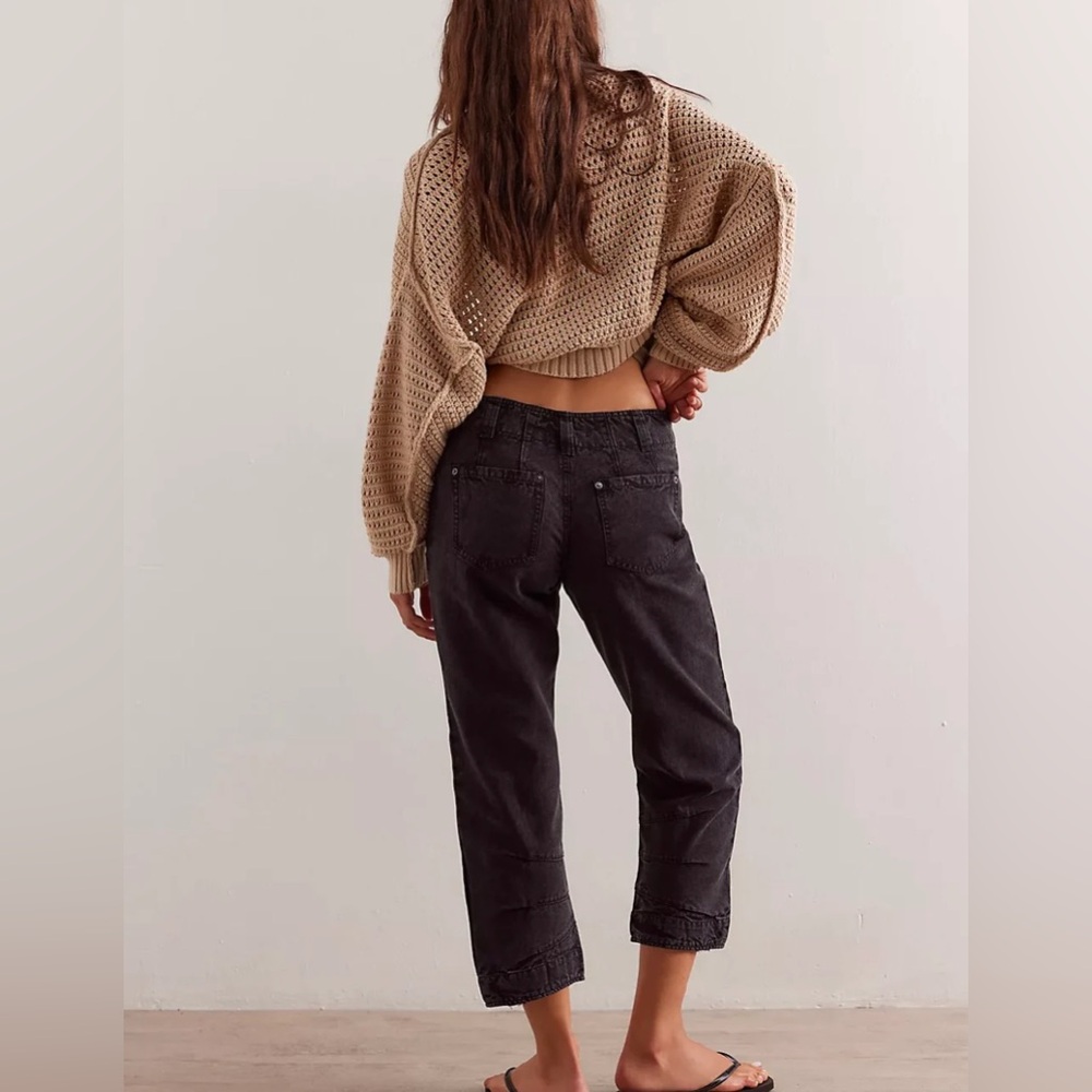 FREE PEOPLE Denim Cropped Slim Barrel Pants Distressed Black NWT Supersonic - Picture 4 of 13